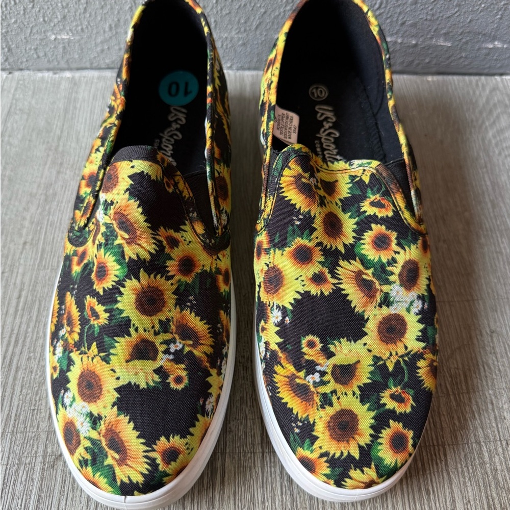 Sunflower Print Women's Slip-On Sneakers